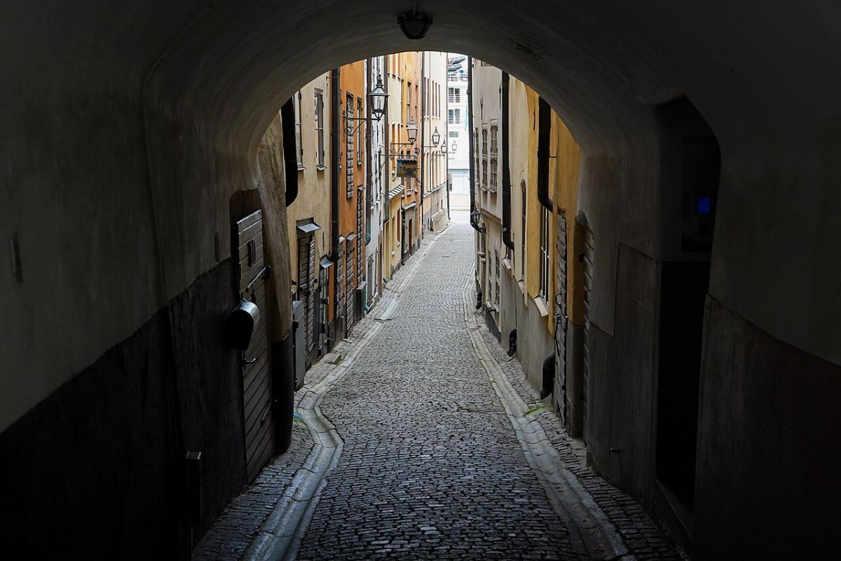 Gränd med hus i Gamla stan, Stockholm